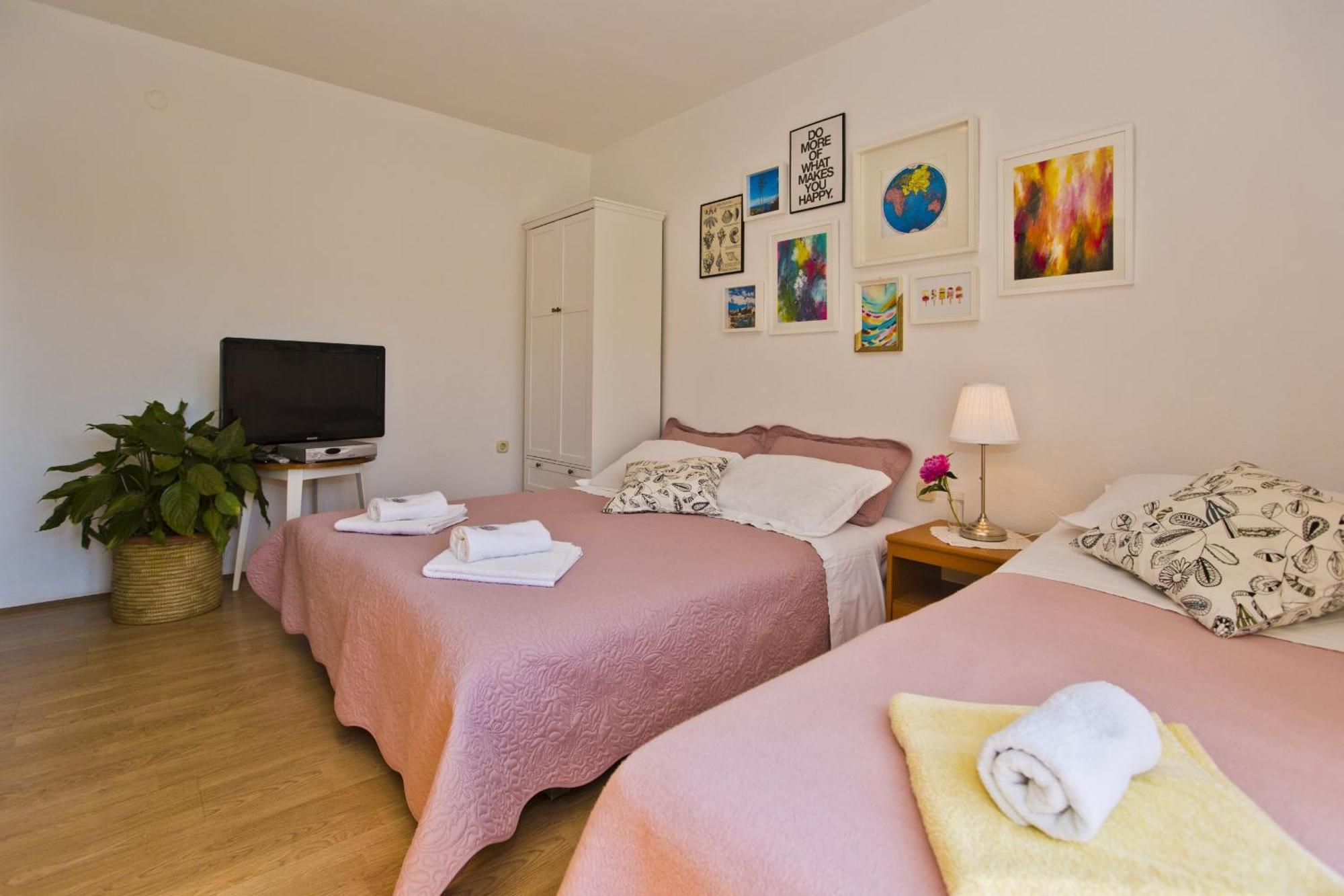 Lina Vrankovic Apartments هفار المظهر الخارجي الصورة